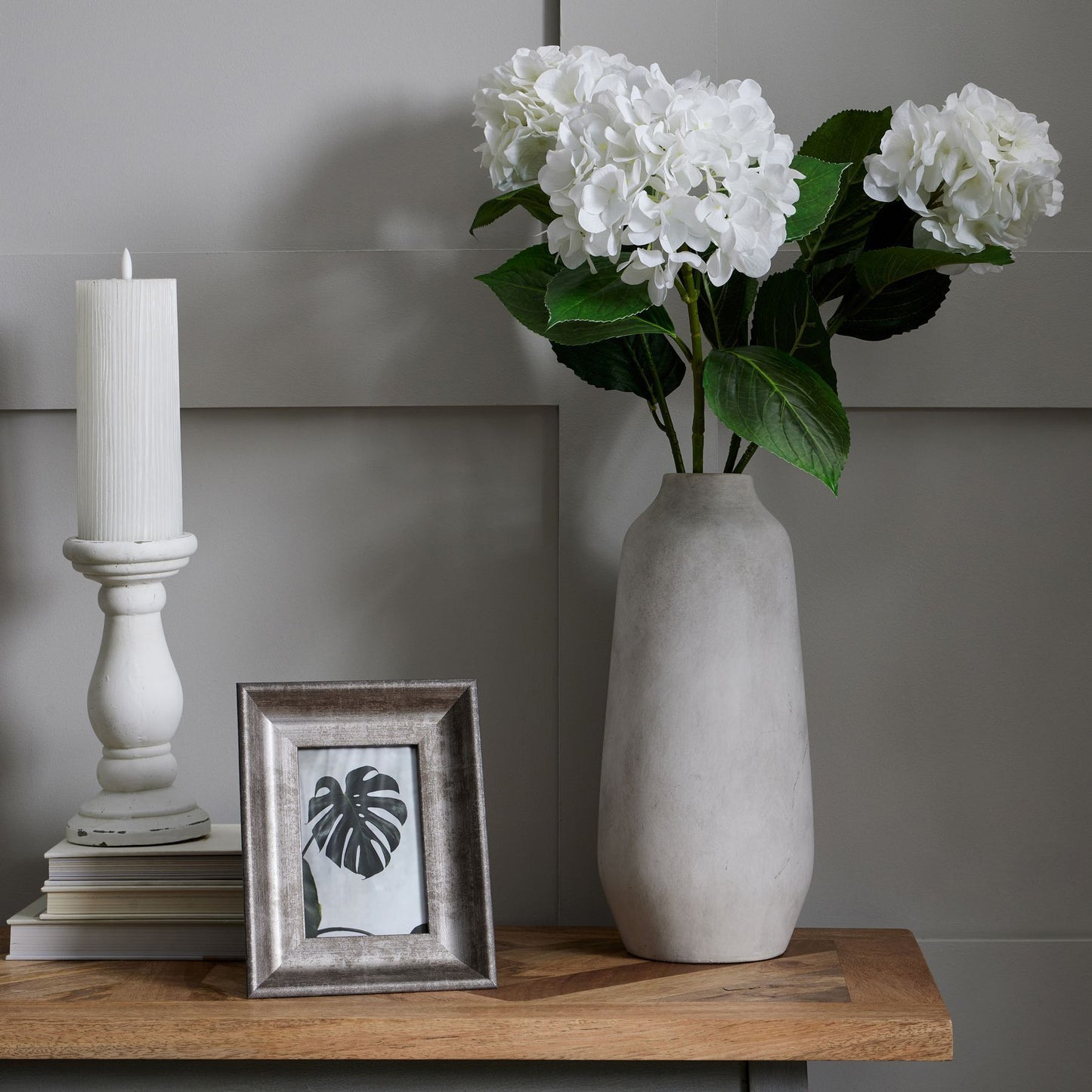 Aveline Matt White Ceramic Candle Holder – Small